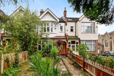 5 bed property, in Lordship Lane, £1,100,000
