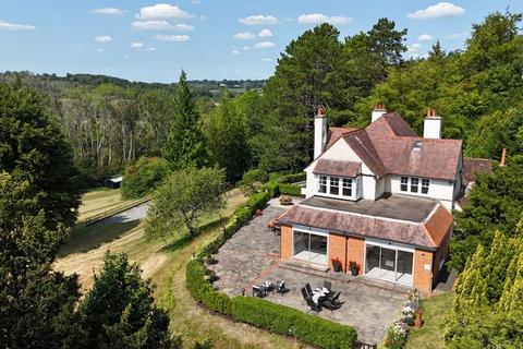 7 bed property, in Church Road, £2,450,000