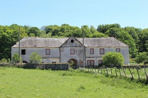 Land, in Closeburn Mains, £300,000