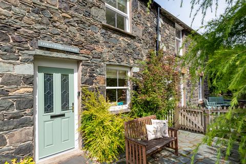 2 bed property, in Lydia's River Cottage, £375,000