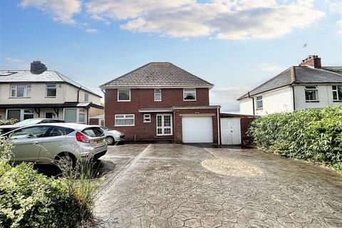 3 bed property, in Upway, £585,000