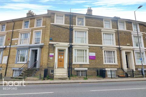3 bed property, in St Peters Street, £400,000