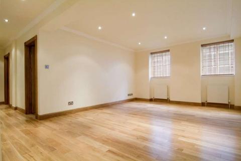 3 bed property, in Seymour Place, £900,000