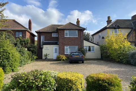 3 bed property, in Cromer Road, £450,000