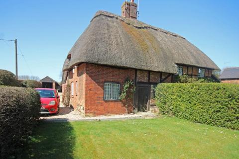 1 bed property, in Salisbury Road, £395,000