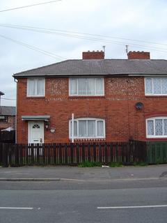 3 bed property, in Yew Tree Road, £290,000