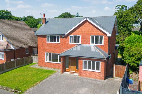 5 bed property, in Highlands Road Bamford OL11 5PD, £575,000