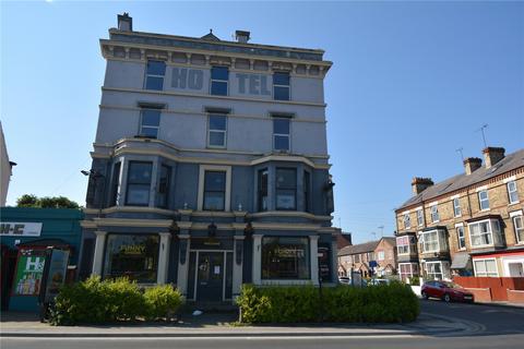 22 bed property, in Hilderthorpe Road, £395,000