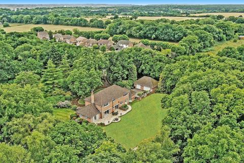 4 bed property, in Fleets Lane, £1,350,000