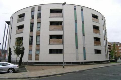 2 bed property, in Life Building, £140,000