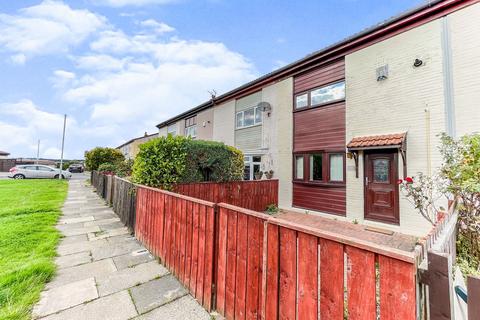 2 bed property, in Scarfell Close, £75,000