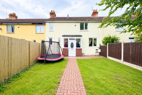 3 bed property, in Granville Crescent, £115,000