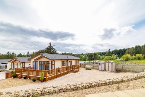 2 bed property, in 10 Hallforest Hillhead Caravan Park, £99,950