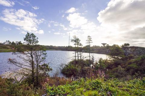 Land, in Goonhilly Downs, £630,000