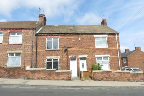 3 bed property, in Cotsford Lane, £50,000
