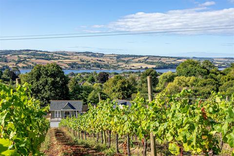 16 bed property, in Teign Estuary, £1,350,000