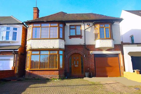 6 bed property, in Chain Free On New Bedford Road, £850,000