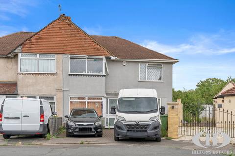 6 bed property, in Harrow Road, £800,000