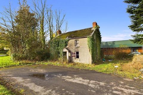 2 bed property, in Tenby Road, £99,950