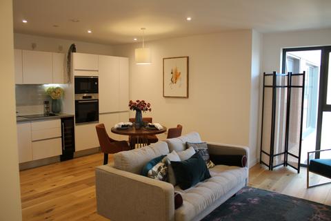 2 bed property, in Windmill Street, £365,900