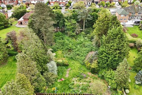 Land, in Plot, £400,000