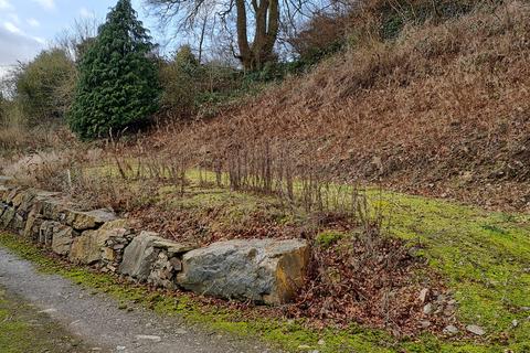 Land, in Building Plot, £60,000