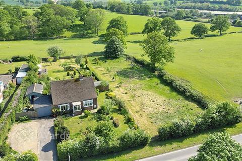 2 bed property, in Rolvenden Road, £550,000