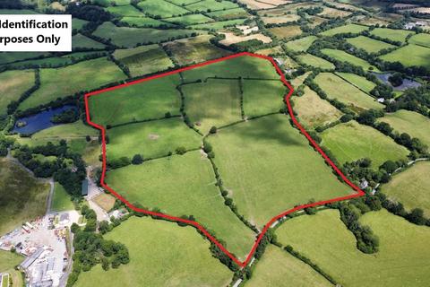 Studio, in Lower End Town Farm, £475,000