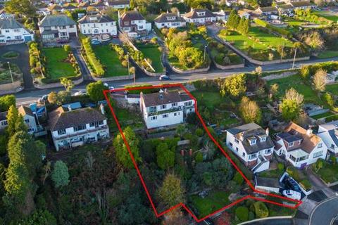 5 bed property, in Dartmouth Road, £825,000