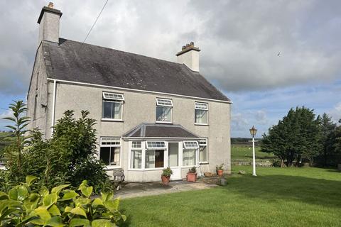 5 bed property, in Lon Cefn, £745,000