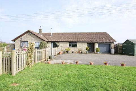 3 bed property, in Detached Bungalow with Outbuilding, £675,000