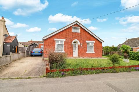 3 bed property, in Chapel Lane, £375,000