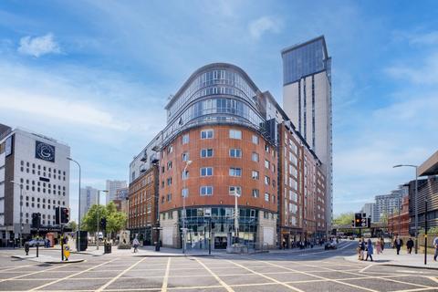 2 bed property, in The Orion, £195,000