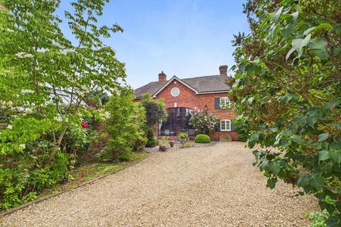 5 bed property, in The Coach House, £895,000