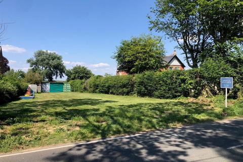 Studio, in Main Road, £100,000