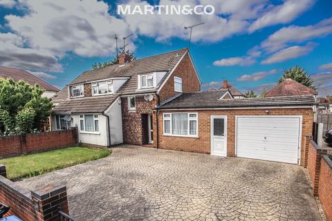 3 bed property, in Harrow Lane, £560,000