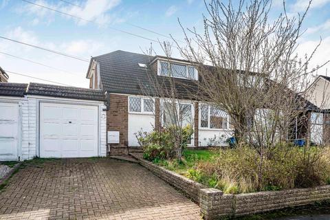4 bed property, in Sunnybank Road, £575,000