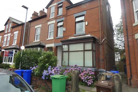 5 bed property, in Brundretts Road, £500,000