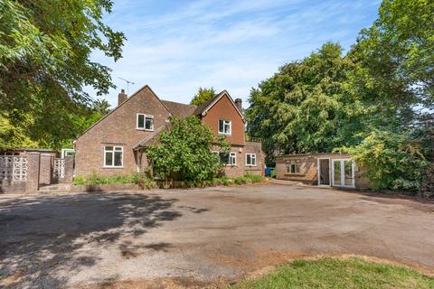3 bed property, in Barnham Road, £1,400,000