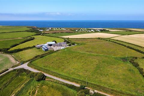 3 bed property, in Tudweiliog, £550,000