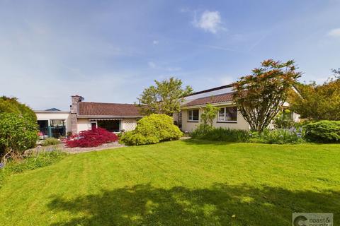 4 bed property, in East Ogwell, £795,000