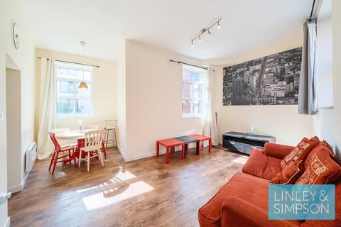 1 bed property, in 14 Harper Street, £120,000