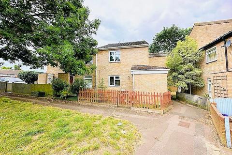4 bed property, in Banky Fields Close, £280,000