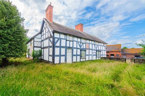 6 bed property, in Preston Brockhurst, £300,000