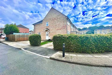 2 bed property, in Felton Lea, £400,000