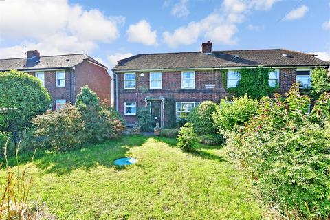 3 bed property, in Mill Lane, £290,000