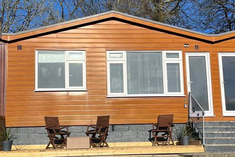2 bed property, in The Park, £36,500