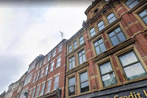1 bed property, in Kirkgate, £135,000