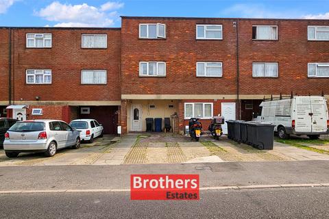 4 bed property, in Western Road, £574,999