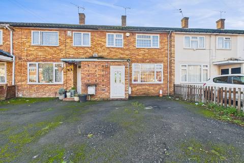 2 bed property, in Randolph Road, £400,000